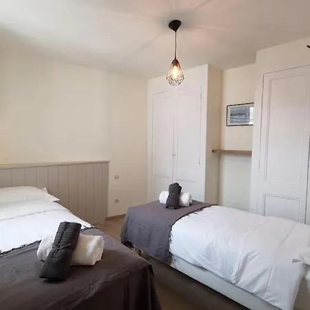 Le Baleineau Au Coeur De Martin De Re